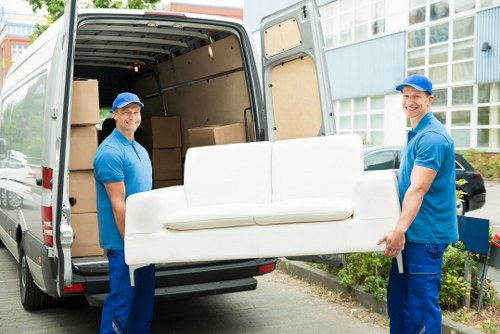 Moving team planning access for a Hackney flat or maisonette move