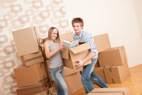 Careful packing and moving of student belongings in Hackney